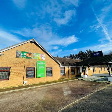 Oyo Stay Inn Express, Cambridge Papworth Everard Екстериор снимка