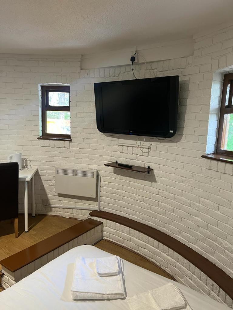 Oyo Stay Inn Express, Cambridge Papworth Everard Екстериор снимка