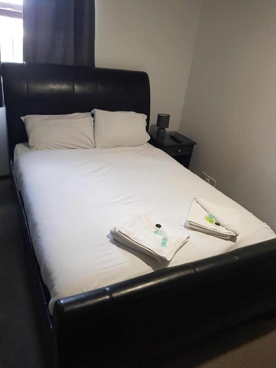 Oyo Stay Inn Express, Cambridge Papworth Everard Екстериор снимка