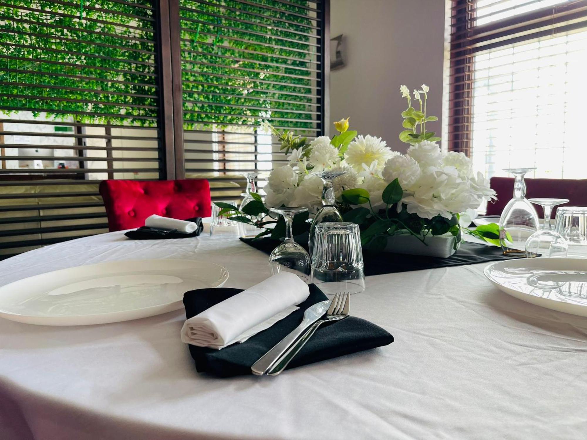 Oyo Stay Inn Express, Cambridge Papworth Everard Екстериор снимка