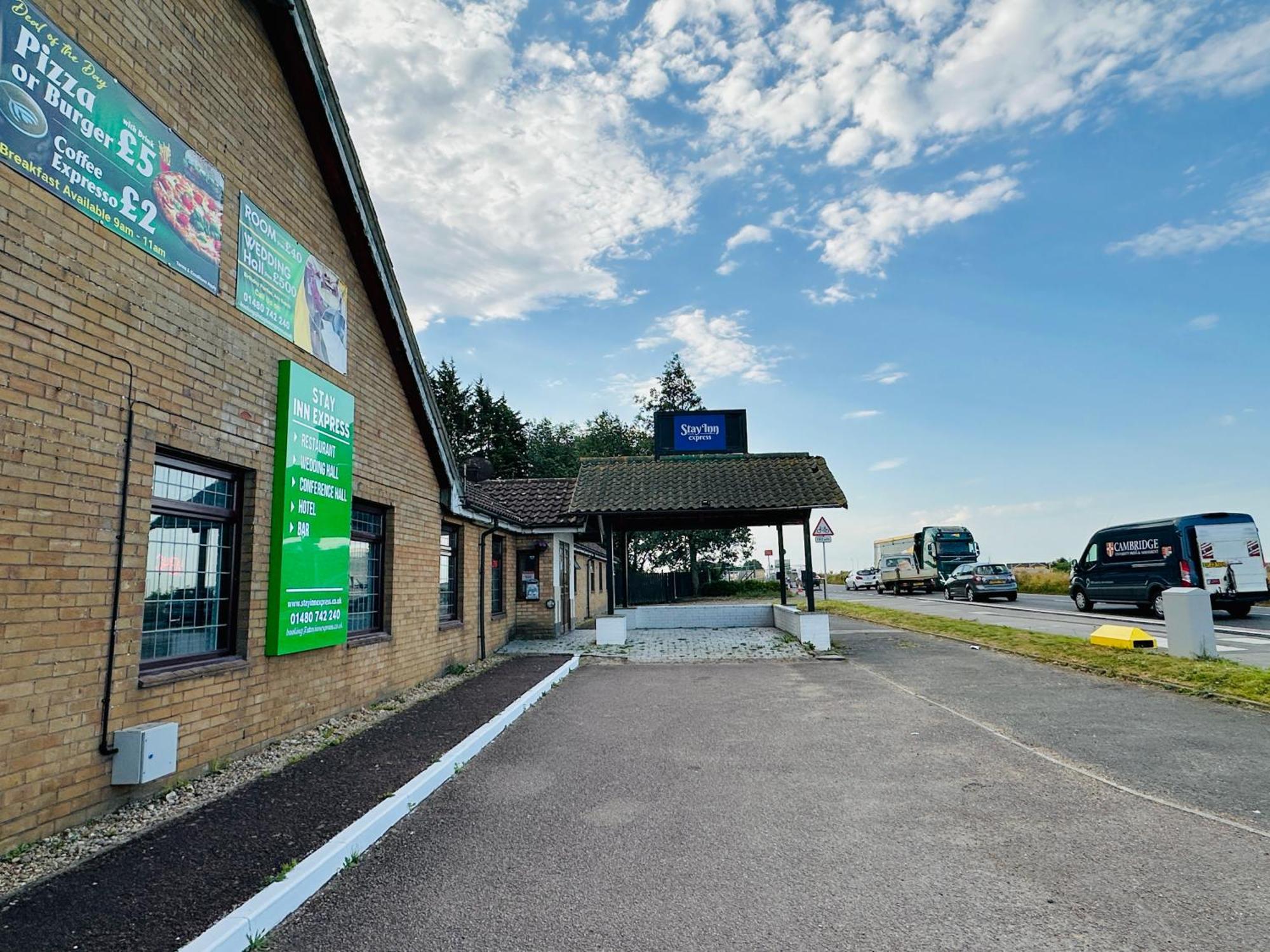 Oyo Stay Inn Express, Cambridge Papworth Everard Екстериор снимка